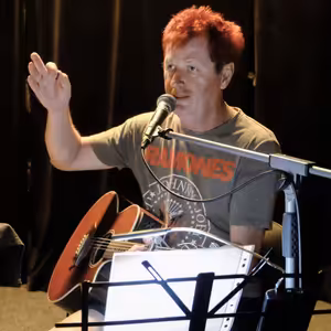 Prácheňský TAM-TAM #10: Petr "Déma" Škabrada - O punku, sběratelsví a historii Plzně