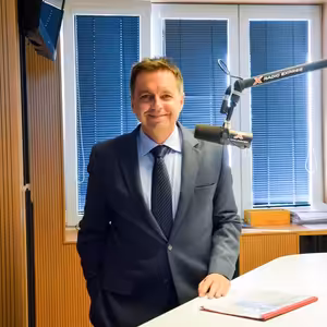 Peter Kažimír - Dane z príjmu zamestnancov klesnú, až keď znížime nezamestnanosť