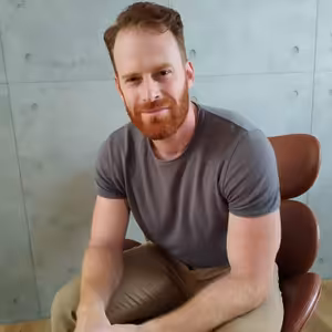 Obyčajná tvár s Adamom Suchánkom