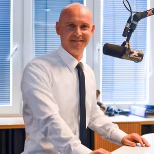 Branislav Gröhling - Dajme učiteľom pocit, že robia niečo zmysluplné