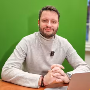 Nebrečte, vzkazuje vám Fiala. Daně jsou podle něj nízké a drahé energie výmysl. | Čau Praho #116