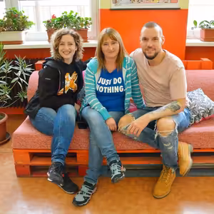 Sima Martausová rozsvietila stromček Základnej škole v Kuchyni!