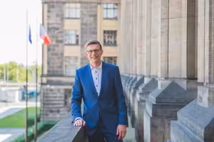 Qatar otevře možná přestupní hub v Praze, řekl ministr dopravy Kupka Rádiu ZET