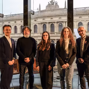 Je tenhle Brusel pro mladý? Záznam z živého natáčení našeho podcastu v rámci akce Korzo Národní.