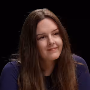 Mnohé školy dětem škodí. Na jedničkách jsme vytvořili závislost jako na lajcích. Stupidní testy zásadně nepíšu, říká Štěkánka