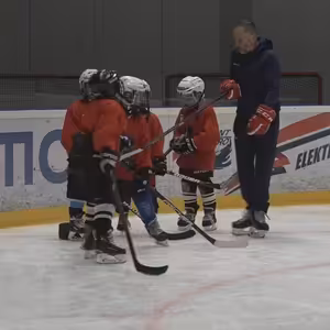 Hokejové soustředění Mosteckých lvů.