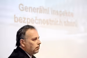 Bývalý šéf GIBS Bílek: Účast neoznačených policistů na zásahu není protizákonná pokud je legitimní, oprávněná a přiměřená