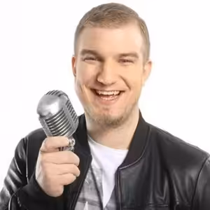 Hudobný rozhovor: Lukáš Adamec, spevák