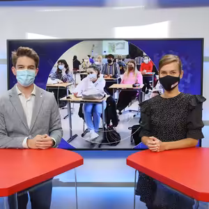 Maturanti jsou teď zaplavení testy. „S hrozbou návratu domů počítáme,“ říká student