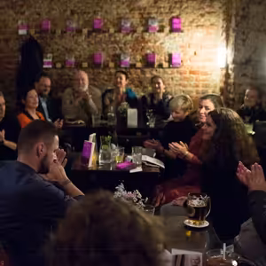 Adéla Knapová, Předvoj & Veronika Bendová, Vytěženej kraj