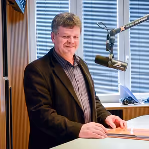 Pavel Ondek - Školskí odborári sú v štrajkovej pohotovosti, sociálny zmier nie je