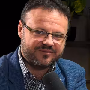 René Zavoral ~ Dáme na oltář 400 milionů Kč, ať se poplatky neruší