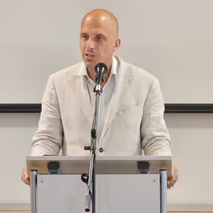 Petr ROHAN: Z hrobu domů (15. 8. 2026)