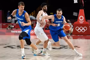 Základ je pro nás kvalitní hra pro české publikum, říká křídelník České basketbalové reprezentace Jelínek