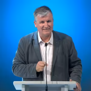 Václav Vondrášek • Umělá inteligence a lidskost našeho Boha