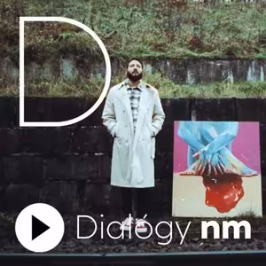 Rómsky umelec Jozef Fečo: Pri maľovaní obrazov o rómskom holokauste cítim hnev