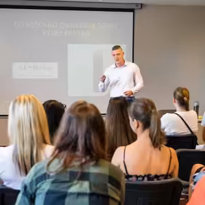 Bloncka se ptá Coache - Jak cvičit s artrózou?