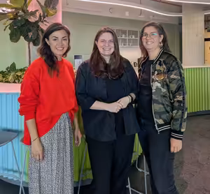 Česko v rovnosti pohlaví zaostává. S Geneder Studies o tom, proč rovné šance. i třicet pět let od komunismu, stále nejsou samozřejmostí.