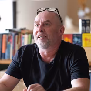 S Václavem Cikánem o čajovně a o kafírně