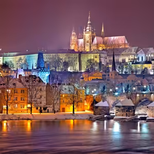 Stověžatá Praha