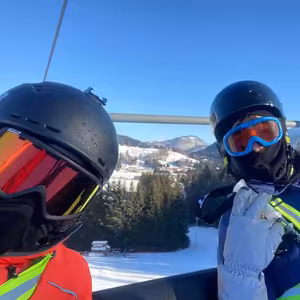 Lyžiarsky a príhody