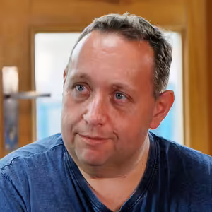 TOMÁŠ ČERNÝ: Zázraky z rádia