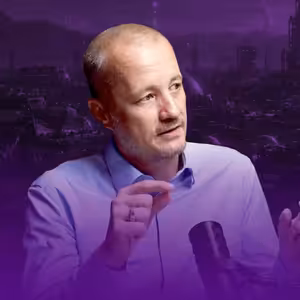Vydělává na propadech akcií. Jak čte trh člověk, který sází proti davu? (investor Aleš Vávra)