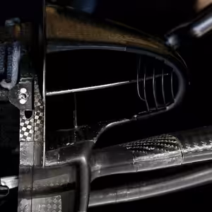 Kauza růžových Mercedesů podrobně