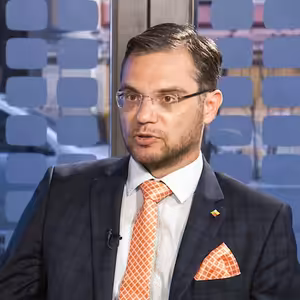 Nový volební zákon – komu prospěje?