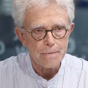 Mucha: Otce StB nechtěla, kecal jim. Pamatuju jeho Silvestry, když mi do pokoje přišel nalitej pan Kopecký