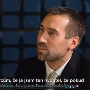 Projekt Advokáti do škol učí děti kriticky analyzovat informace, říká advokát Ronald Němec