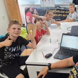 Detská audiorozprávka: Červená čiapočka; Rádio Paráda