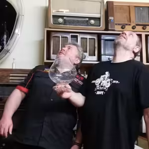 DVOUDECKA 016 - Bikers Rádio Doupě