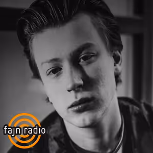 SIT DOWN: Adam Mišík & Anna Kadeřávková