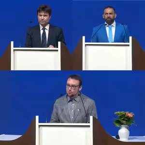 D.Šmíd, J.Slavíček, M.Sarközi • Bůh sestupující