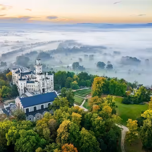 Vzhůru do Jihočeského kraje: Město i vesnice zapsané v UNESCO, krásné hrady i zámky nebo relax v srdci Šumavy