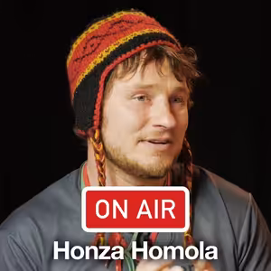 Honza Homola ON AIR: „Začal jsem se učit na housle a uvažuju, že se přihlásím na Ježkárnu."