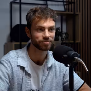 Štěpán Bucher: V Manchesteru jsem se naučil pracovat ve stresu. Chci rozšiřovat povědomí o umělcích