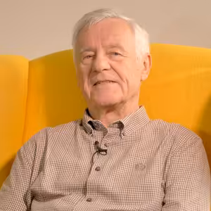 Enolog HYNEK VICH - Fascinace vínem a čtení jeho poezie