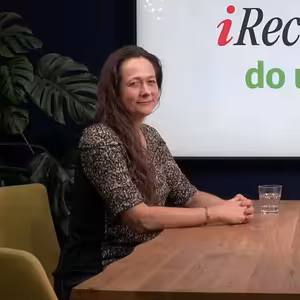 Poradna s Janou Bucharovou: Sázení stromků, ptačí krmítka