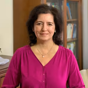 Základom každej služby je byť Ježišovým učeníkom - Martinka Šipošová | Podcast pod kláštorom #5