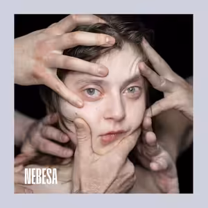 DIVADLO DO UŠÍ: Nebesa