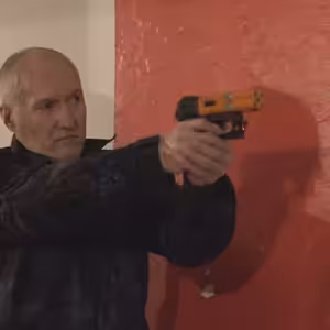 Městská policie v Mostě je nově vybavena pepřovými pistolemi a taserem.