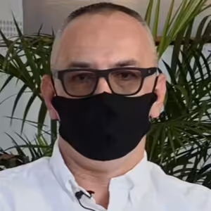 [Podcast s Romčom] Kuracie prsia zo supermarketu majú až 40 percent vody a množstvo chemikálií