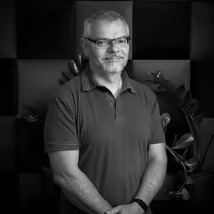 Podcast hmmm...: Samota áno, osamelosť nie. Ako využiť jedno a vykročiť z druhého?