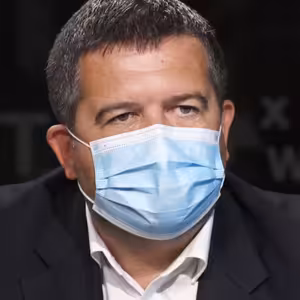 Lockdown Česka? S tím nikdo nepřišel, neaktivovat krizový štáb by byl zločin, říká Hamáček