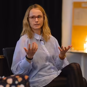 Ohlasy naživo s religionistkou Janou Nenadalovou o alternativní spiritualitě