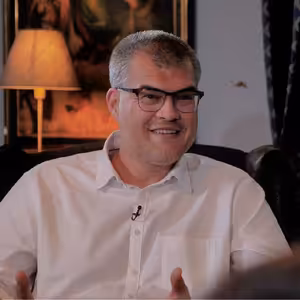 TOMÁŠ RYCHNOVSKÝ: "Každá bolest má svou příčinu."