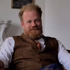 TOMÁŠ SEDLÁČEK: "Žít budeme mimo naše tělo."