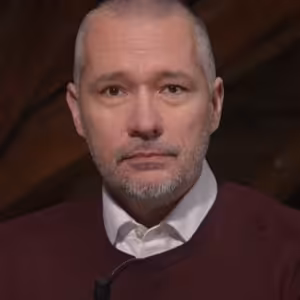 Ptáme se prezidentských kandidátů: Co byste řekli svým synům, kdyby šli se zbraní v ruce bránit naše spojence?